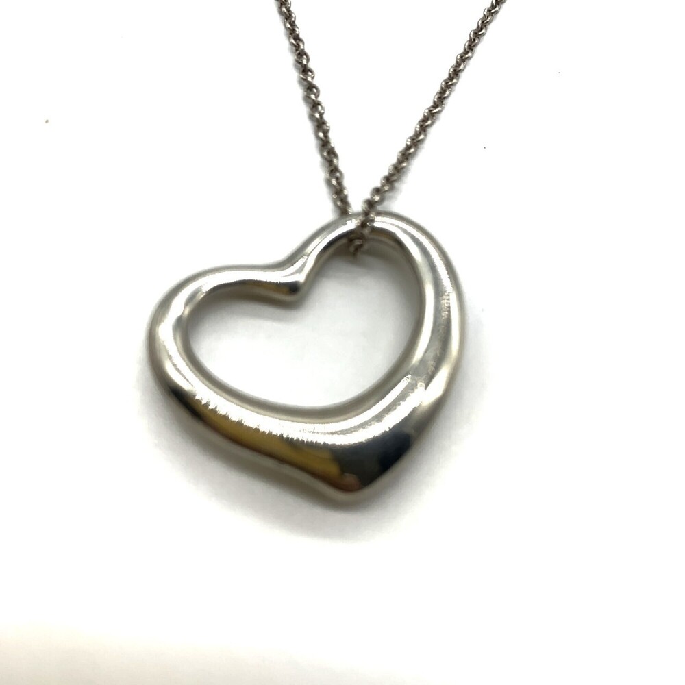 TIFFANY & CO. Silver Heart Necklace